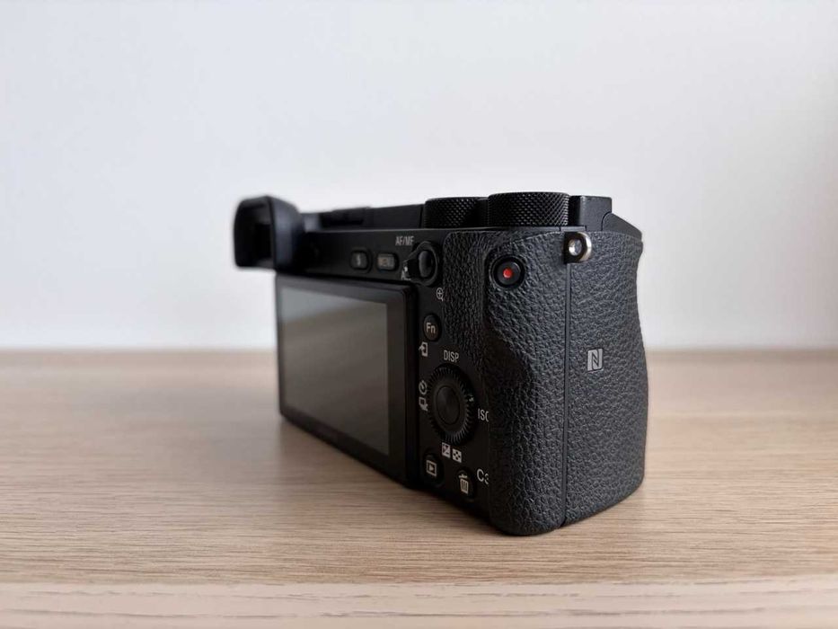 Sony A6500 (Corpo) – Excelente Estado