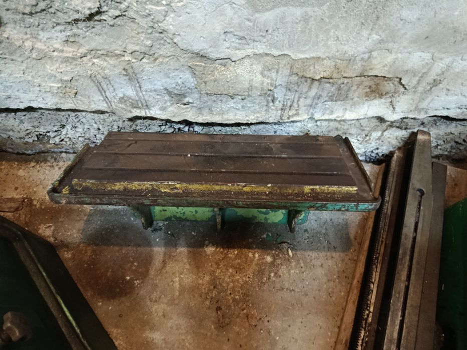 Stół do frezarki Avia