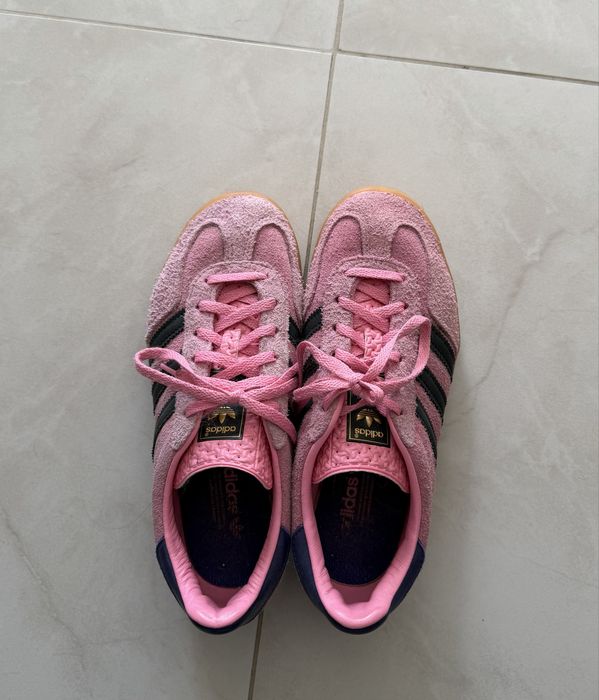 Женские кроссовки ADIDAS