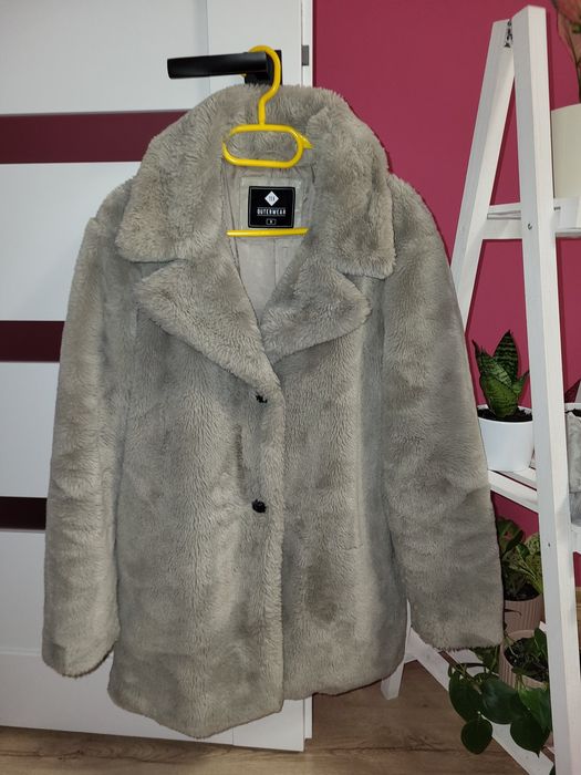 Płaszcz z imitacji misia