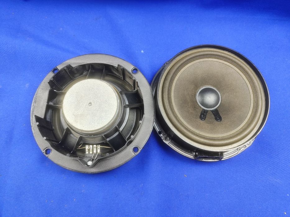 Динаміки передні/ задні Volkswagen Passat B5/ B5+ Touran/ T5