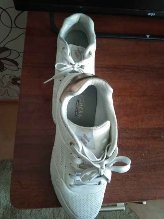 Кросівки skechers