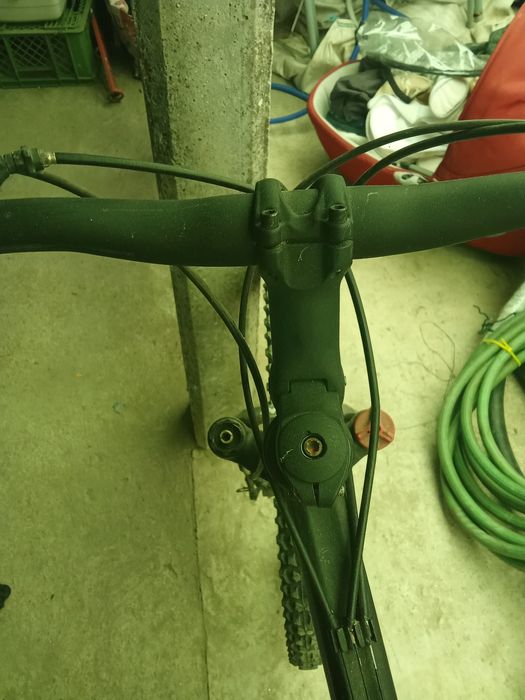 Vendo bicicleta  semi nova.