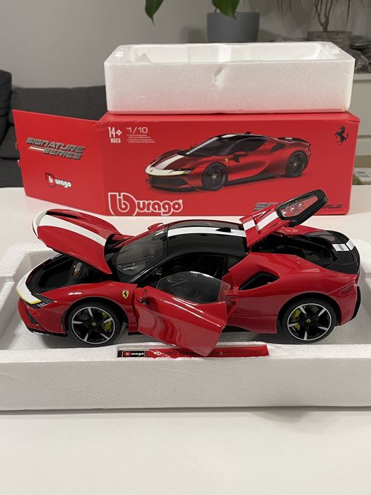 Model Ferrari SF90 Stradale Assetto Fiorano 1/18 Bburago Signature