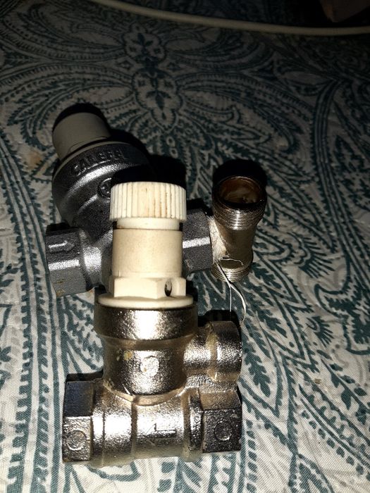 Редуктор давления воды 1/2