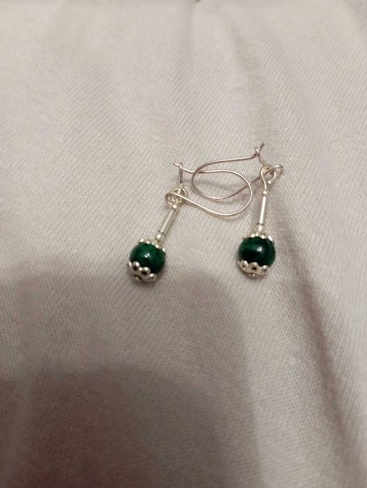 Srebrne kolczyki z malachitem