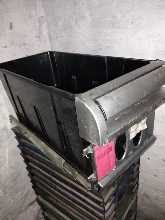 Ящик (шуфляда) для продуктів DAF