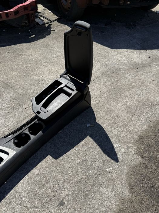 Consola Central BMW Série 1 E87 (RHD - Inglês) para Peças