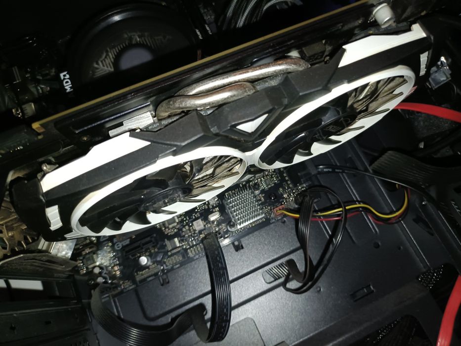 Placa Gráfica Nvidea GTX 1070 Ti 8gb