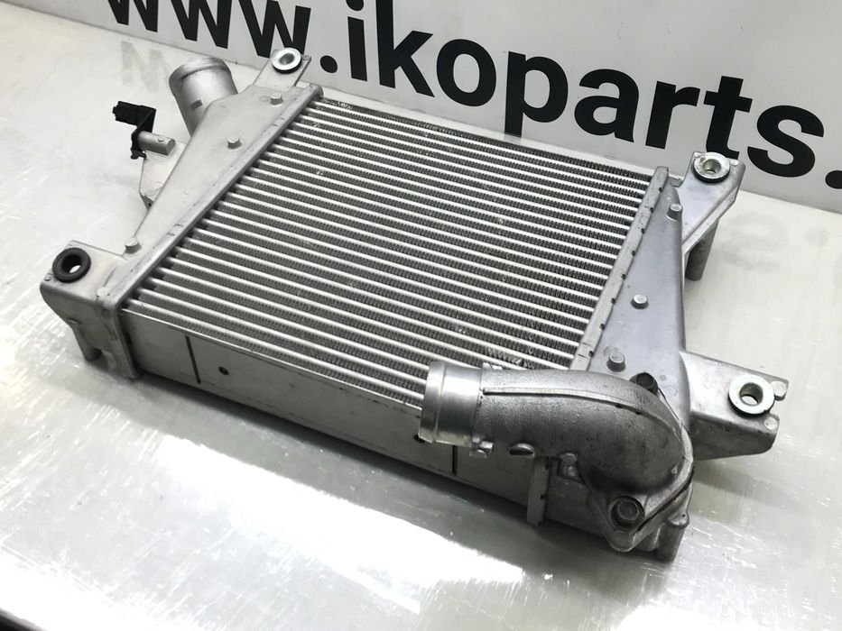 Радіатор інтеркулера Nissan X-Trail Т30 2.2 дизель YD22