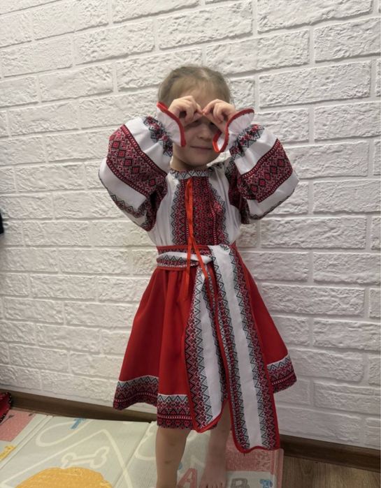 Вишиванка для дівчинки, костюм український, вишитий, національний