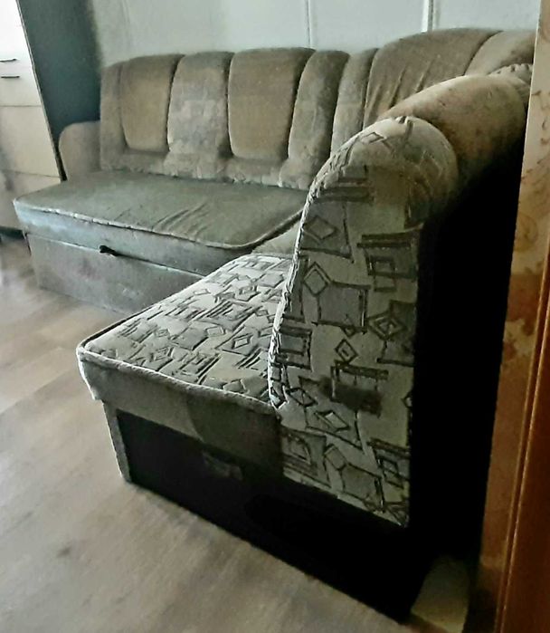 Продам диван. Самовивіз. Знаходиться  у місті Кропивницькому.
