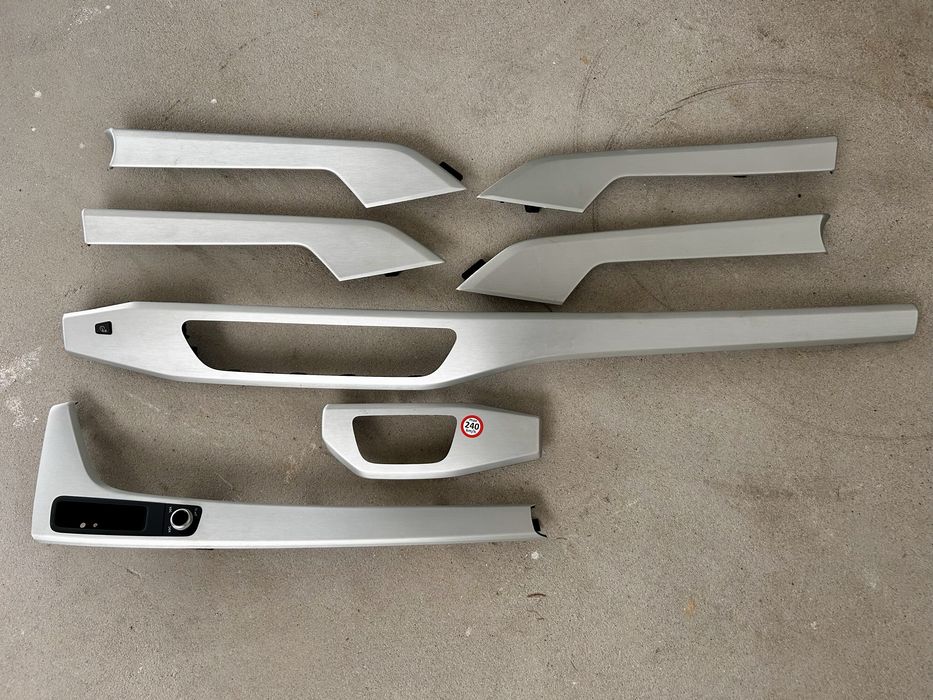 Audi A4 B9 listwy dekory SZCZOTKOWANE ALUMINIUM oryginał