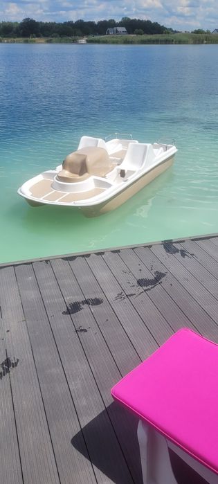 Domek nad jeziorem z własną plażą + jacuzzi