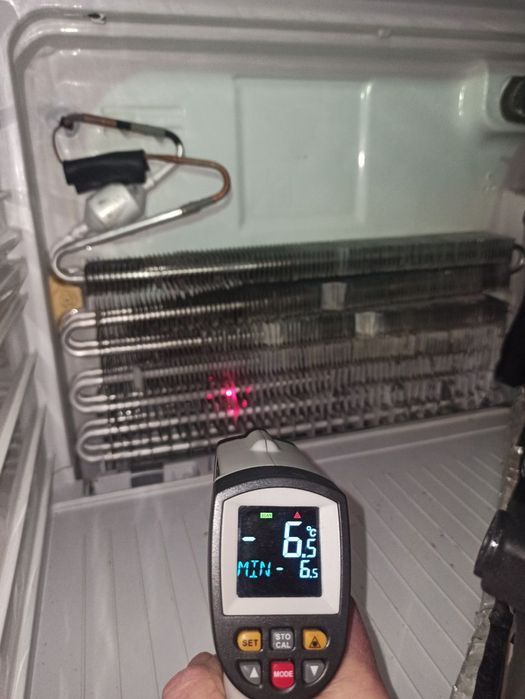 Ремонт холодильников (морозильных камер)