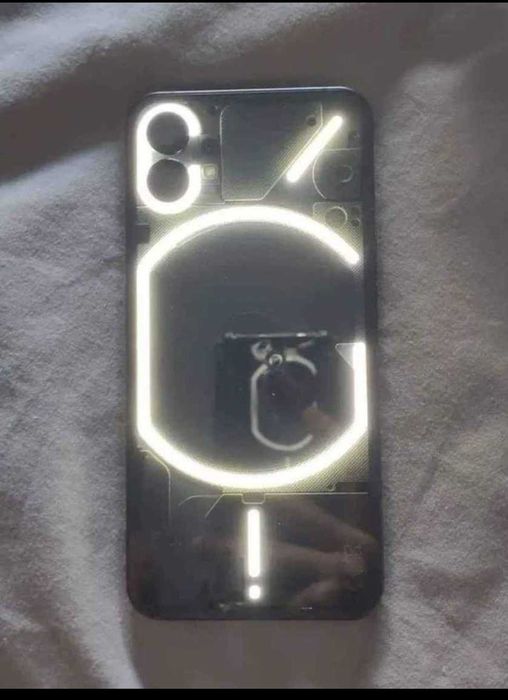 Nothing phone , vendo ou troco por algo do meu interesse