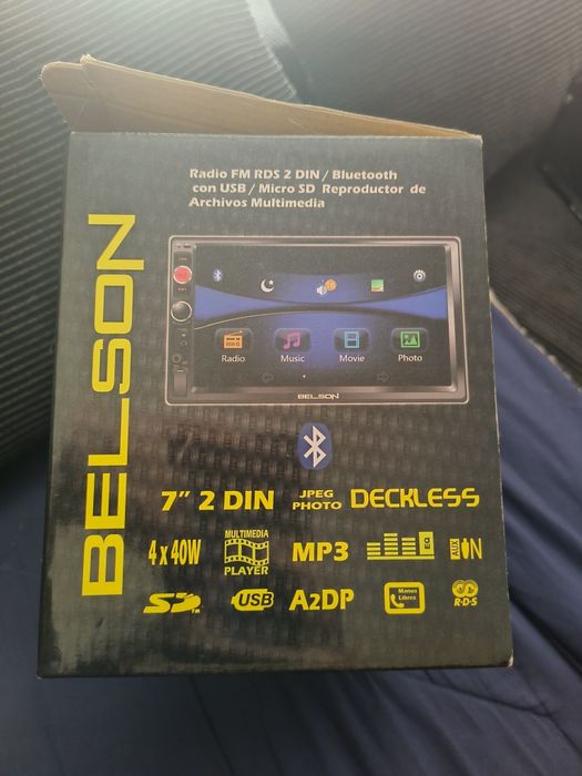 Auto radio universal belson