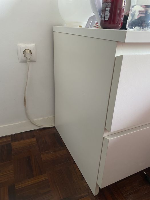 IKEA Cama 180x200 com Estrado e 4 Gavetas + Cómoda + Capa de Edredão