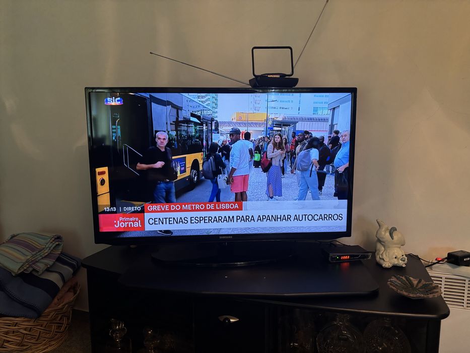 Televisão Full HD 40” polegadas Samsung