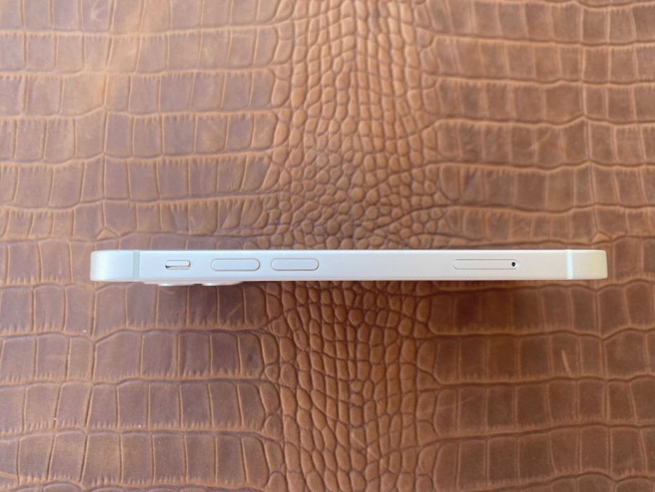 iPhone 12 mini - 64ГБ в ідеальному стані (white)