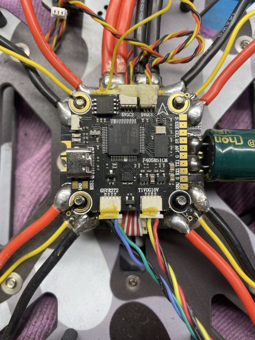 Продам Fpv “15” робочий