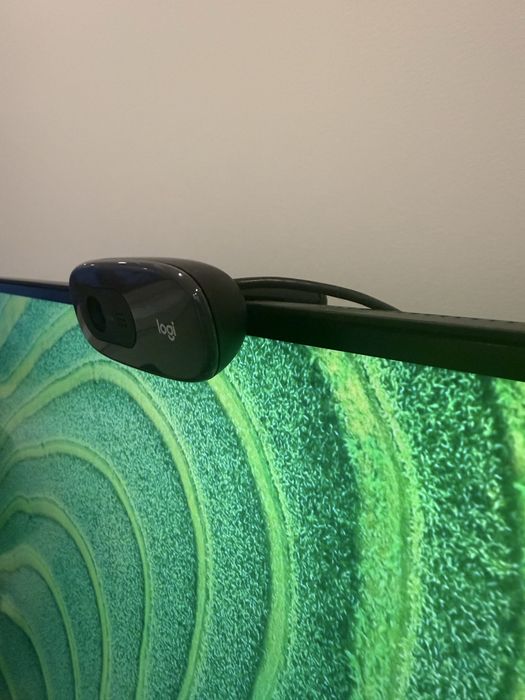 Webcam LOGITECH C270 (HD - 3 MP - Microfone Incorporado)