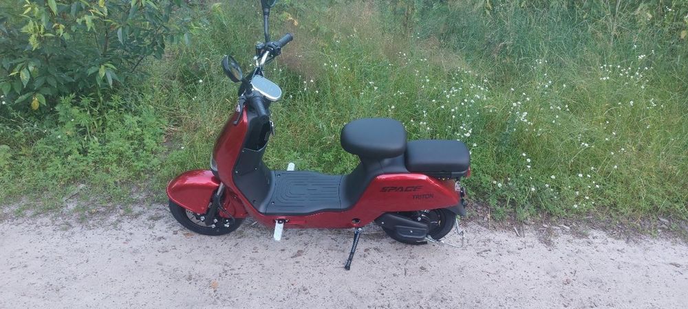 Електроскутер Space Triton 10
