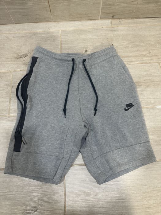 Шорти Nike tech fleece і футболка nike