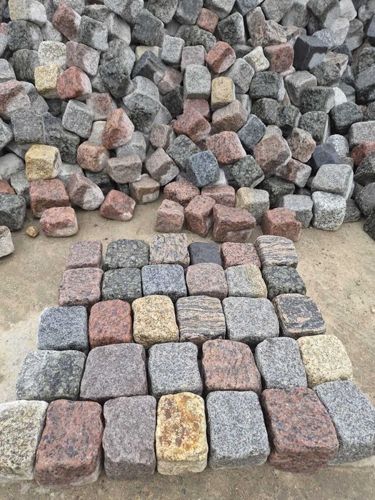 Kostka granitowa otoczona mix kolorów 4/6, 9/11