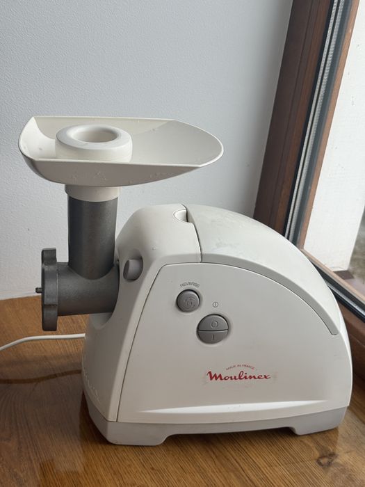 М'ясорубка Moulinex 600W