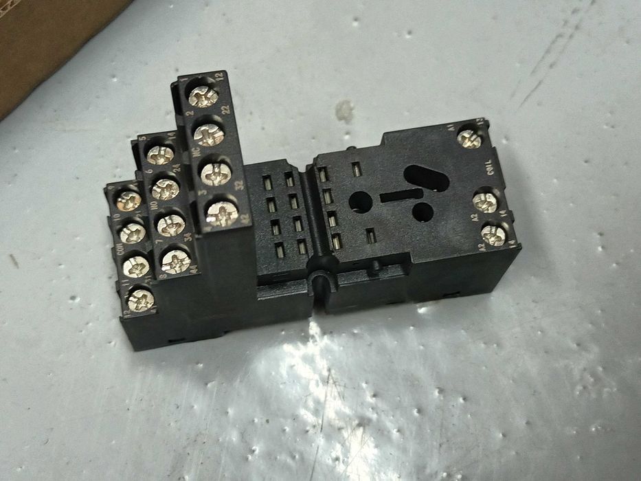 Weidmuller Relay and Base64584680976258124