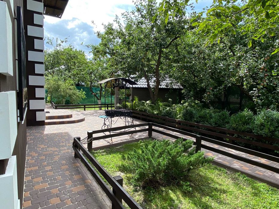 Подобова оренда будинку в Києві м. Лівобережна. Посуточная аренда дома