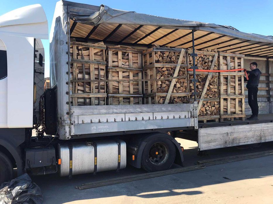 Продаж дров, дубові колоті, кругляк, метровки – доставка