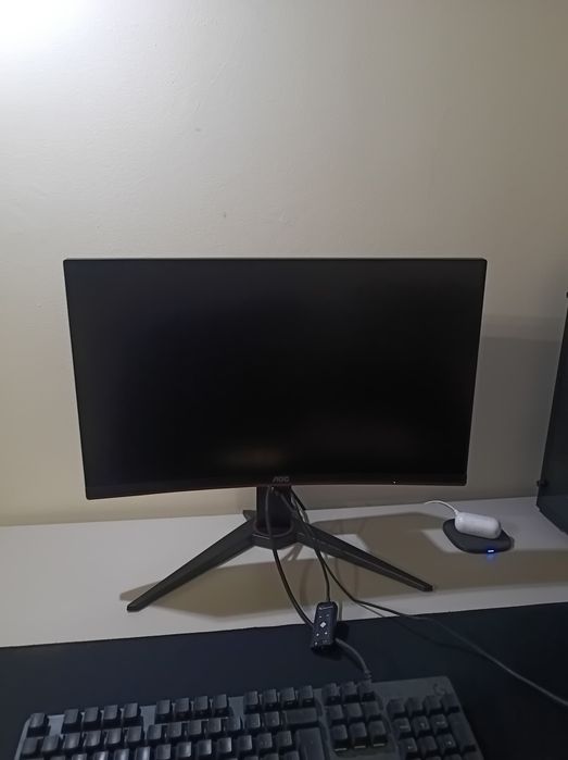 Monitor curvo AOC