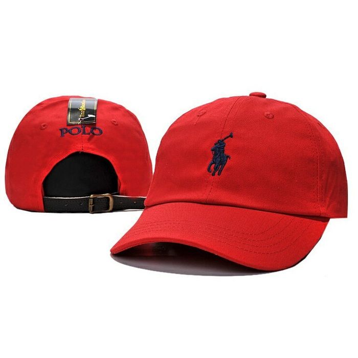 Czapka z daszkiem modny dodatek do każdej stylizacji unisex