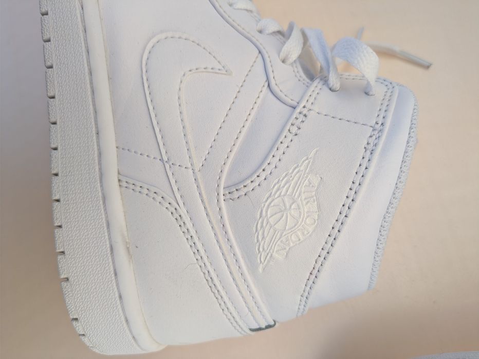 Sapatilhas Nike Air Jordan 1 Mid usadas