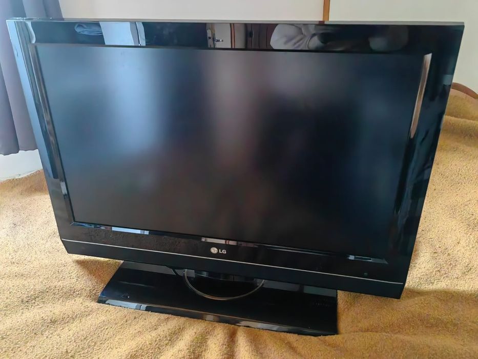 LG 32” LCD TV – Excelente estado – 100% funcional