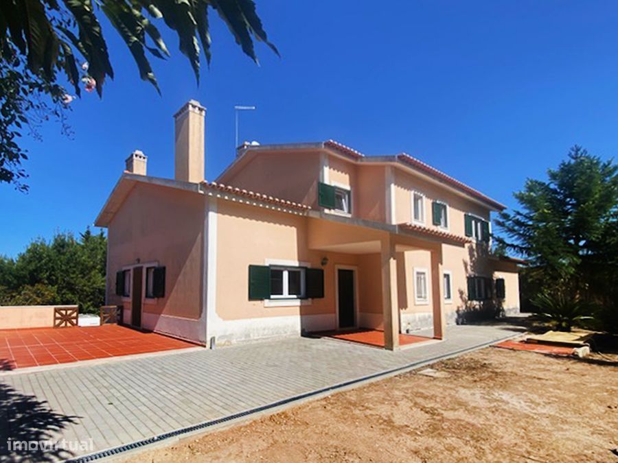 Moradia T5 grande propriedade em zona rural arredores Caldas da Rainha