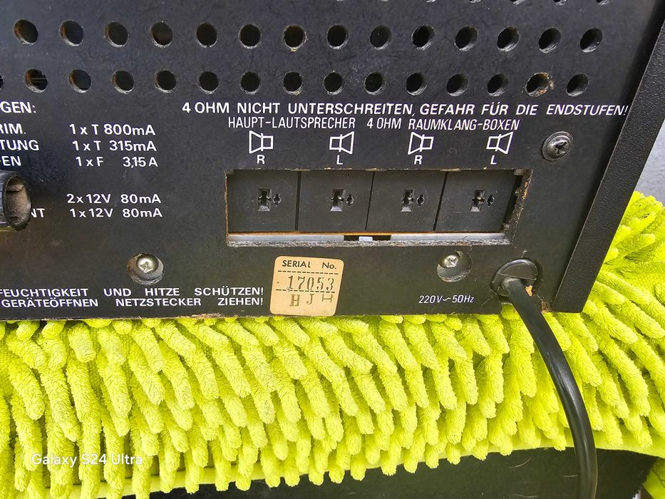 amplituner universum vt23016