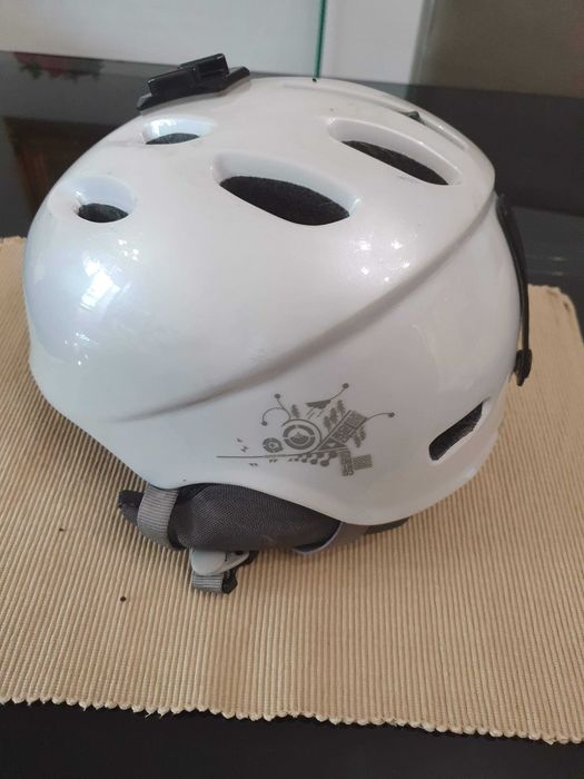 Capacetes de esqui e snowboard  - promoção de fim de temporada