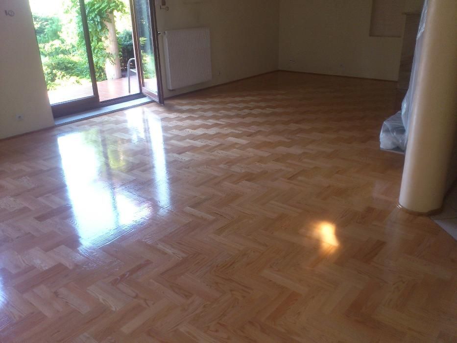 cyklinowanie bezpyłowe, renowacja schodów, lakierowanie, układanie