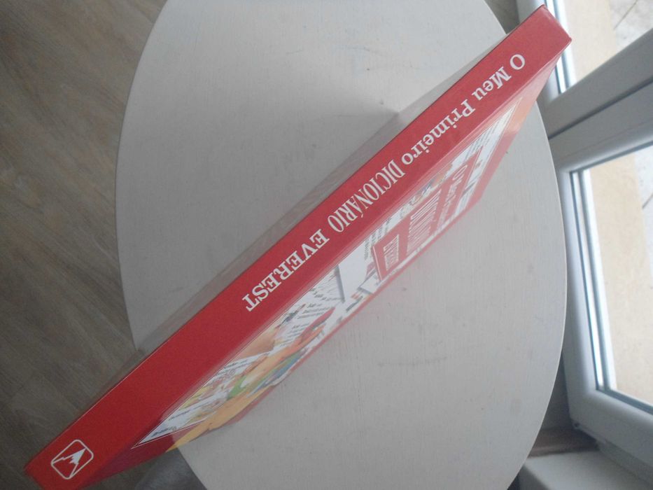 O Meu primeiro dicionário Everest