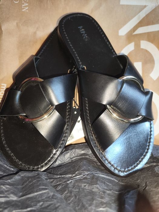 Klapki skórzane Mango