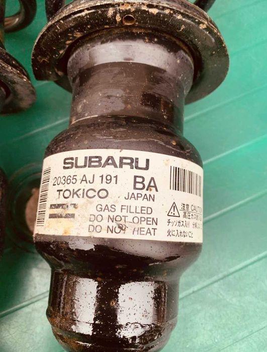 Амортизатори (стійки) задні Субару Аутбек 2013