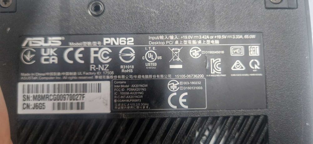 Mini PC Asus PN62