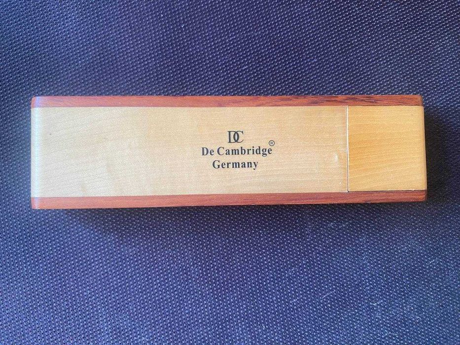 Перьевая ручка DeCambridge