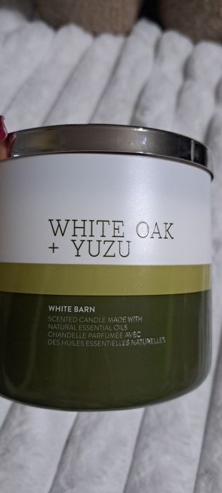 Świeca trzyknotowa Bath and Body Works