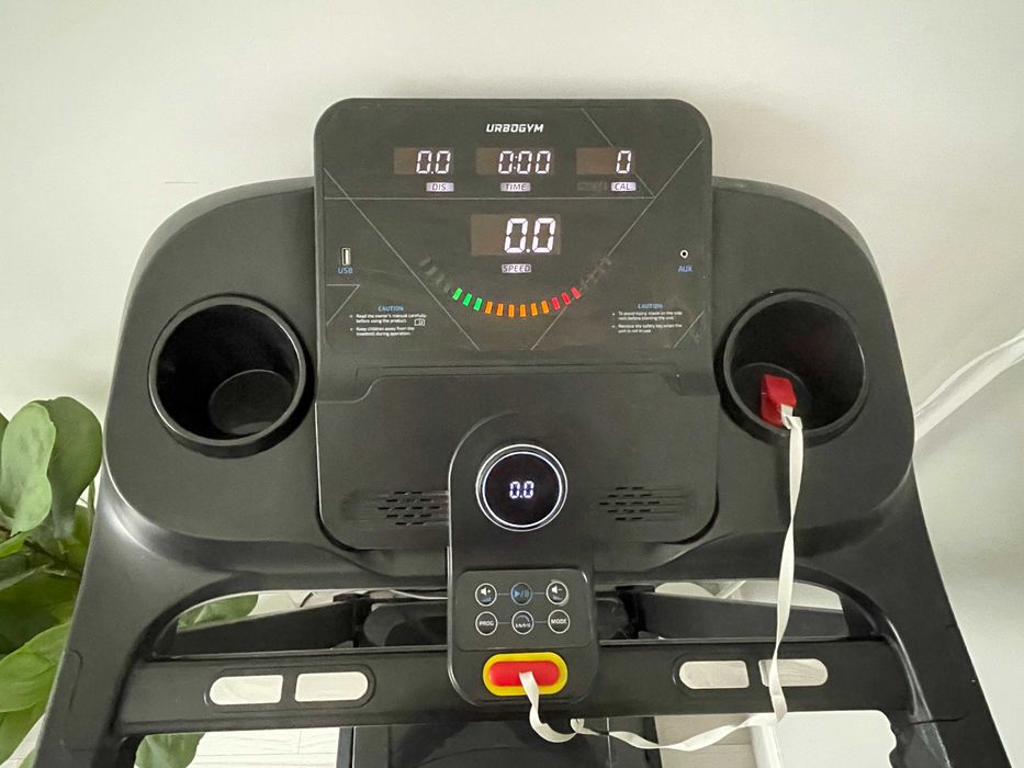 Bieżnia domowa elektryczna Urbogym V680