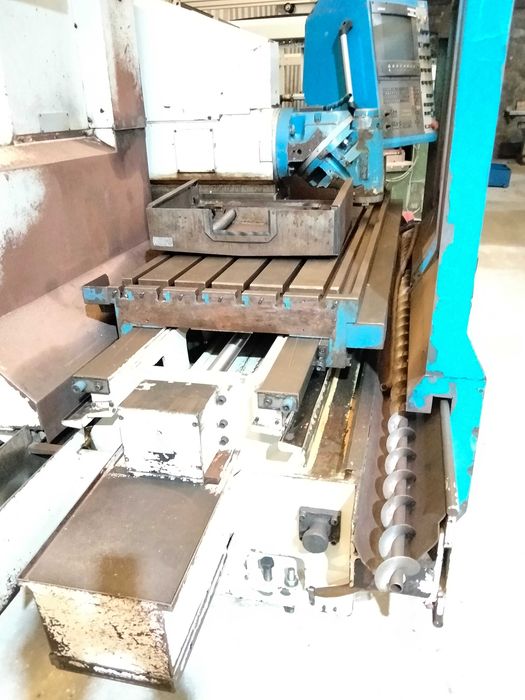 FRESADORA CNC DE CAMA FIXA KIHUNG KNC-U800