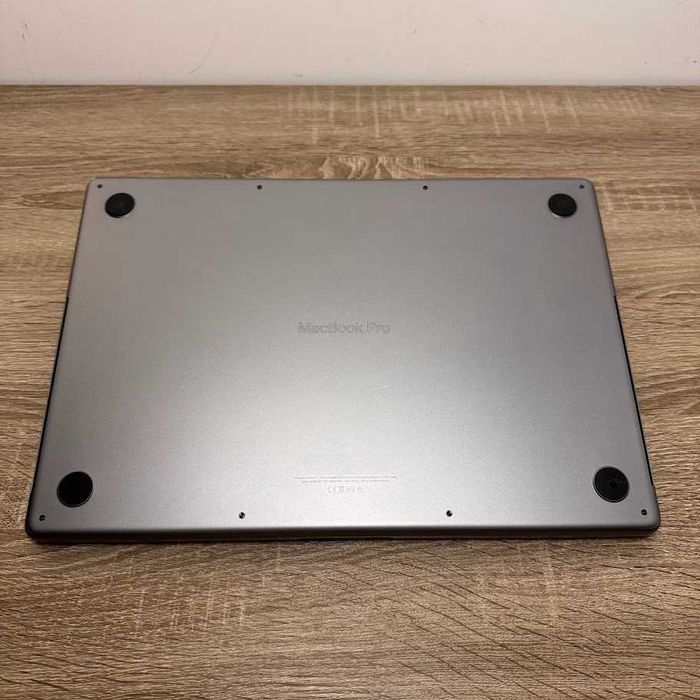 Macbook Pro 16" 2021 M1 Pro / 16Gb DDR5 / SSD 512Gb акб:89% (M1256)